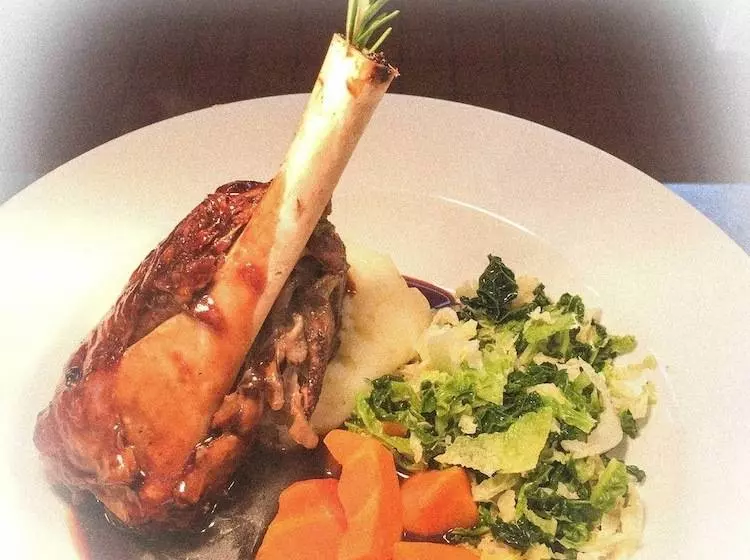 펜션 Old Hall House, Nec