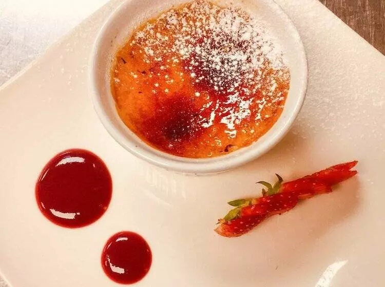 펜션 Old Hall House, Nec