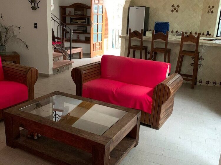 پانسیون Posada San Javier