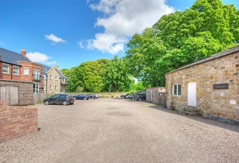 膳宿费 The Bondgate Boutique