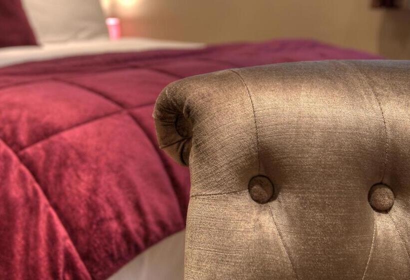 膳宿费 The Bondgate Boutique