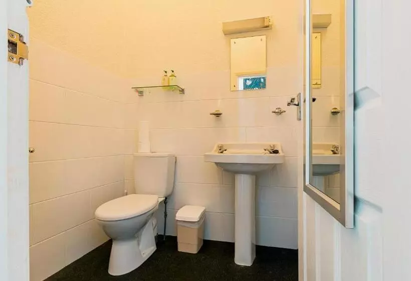 ペンション The Maynard