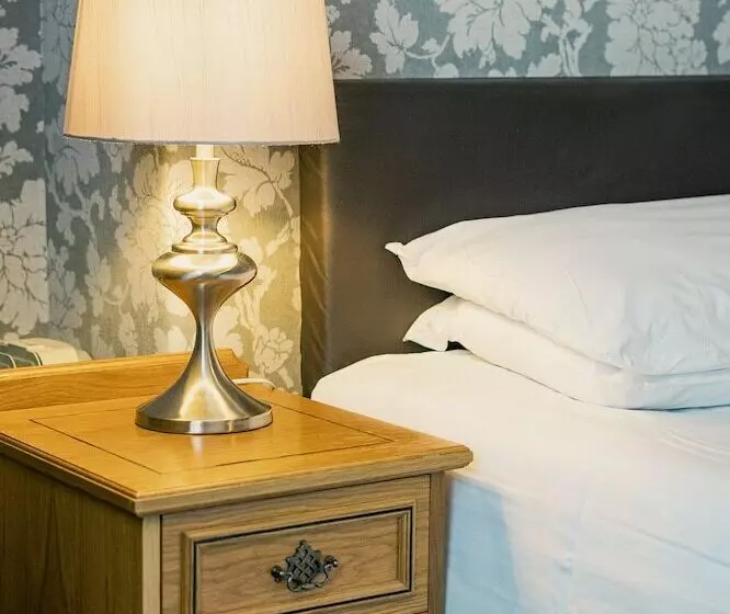 ペンション The Maynard