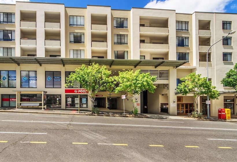 Spring Hill Central Apartments