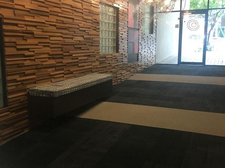 Spring Hill Central Apartments