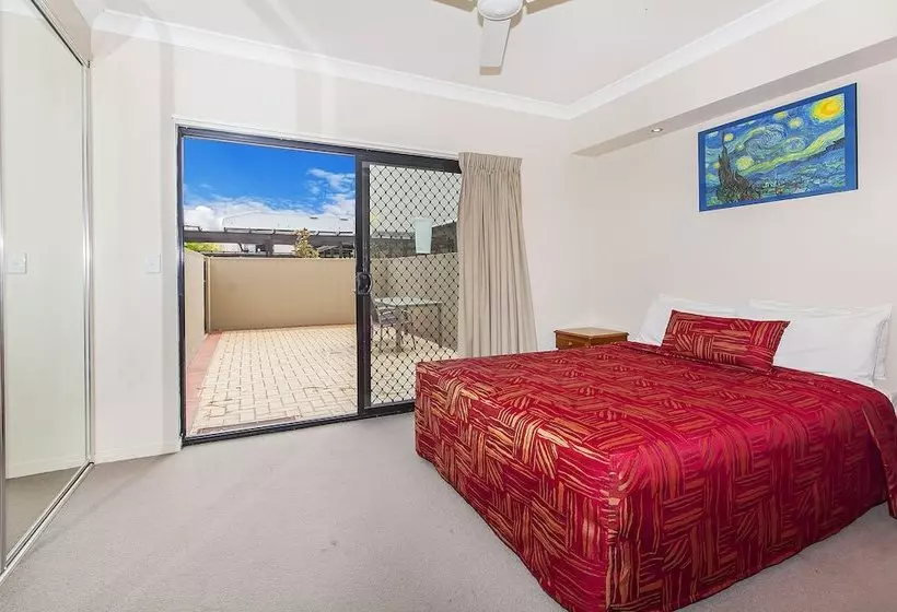 Spring Hill Central Apartments