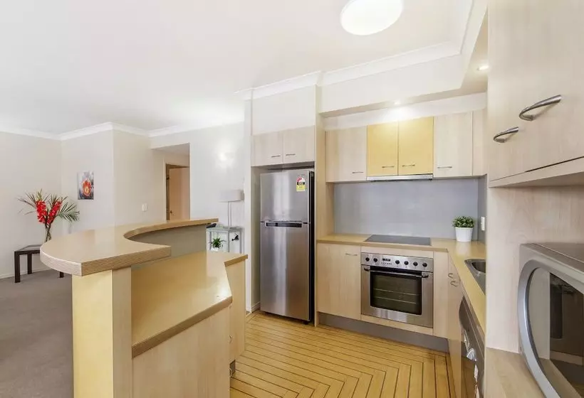 Spring Hill Central Apartments