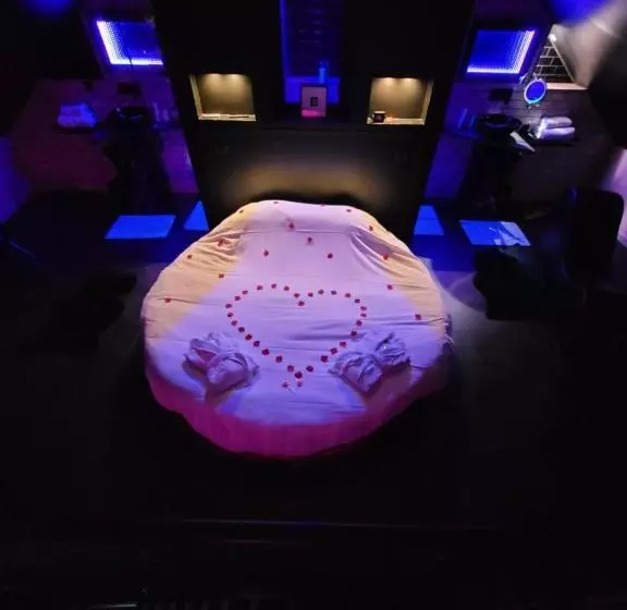 ベッドアンドブレックファースト L Escapade Romantique