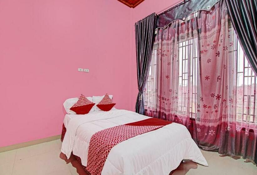 ホテル Oyo 92177 Arafah Homestay Syariah