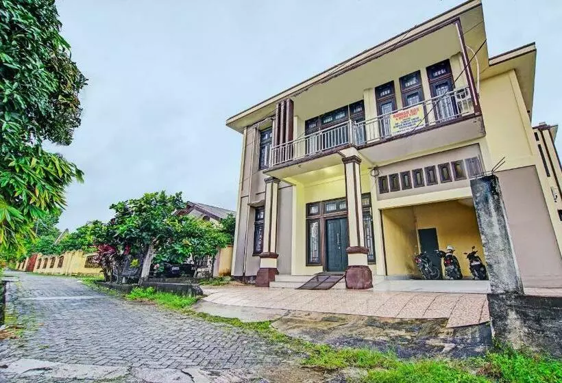 ホテル Oyo 92177 Arafah Homestay Syariah
