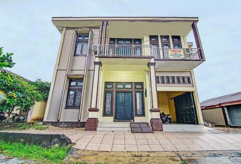 ホテル Oyo 92177 Arafah Homestay Syariah