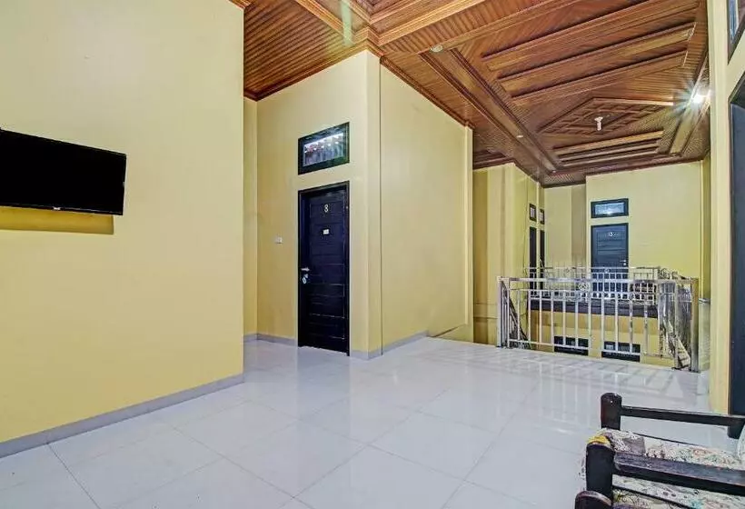 ホテル Oyo 92177 Arafah Homestay Syariah