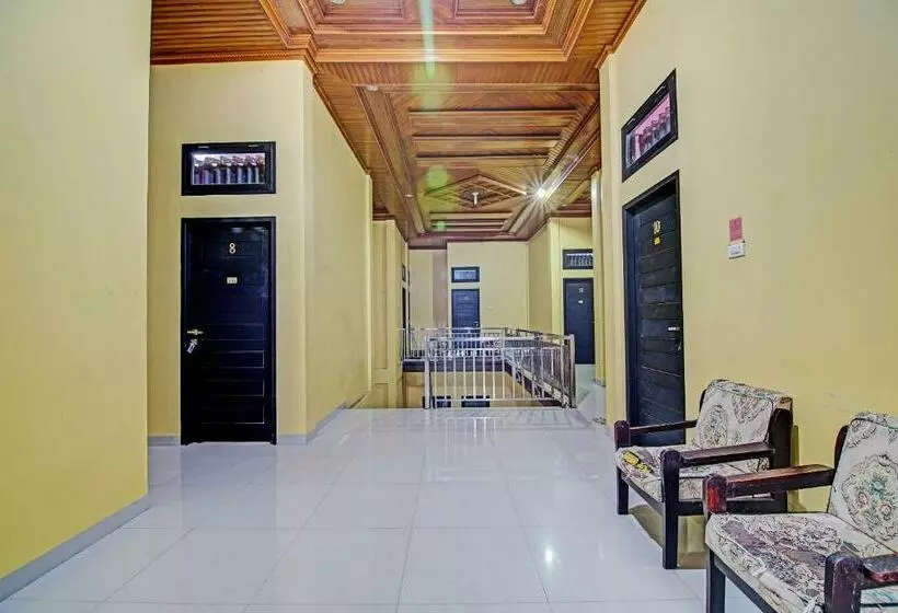 ホテル Oyo 92177 Arafah Homestay Syariah