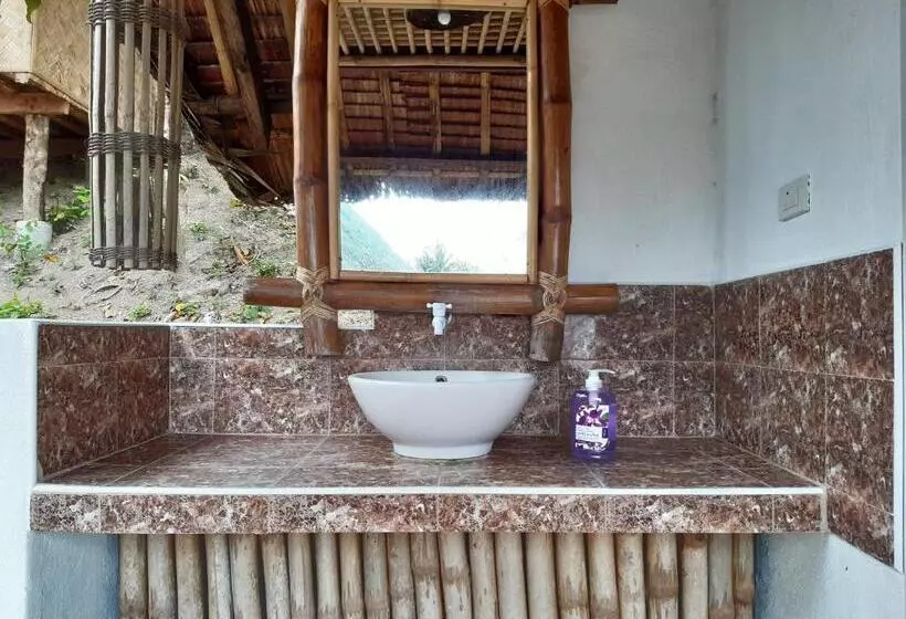 Majatalo Gasa Sea Park   Traveller S Inn