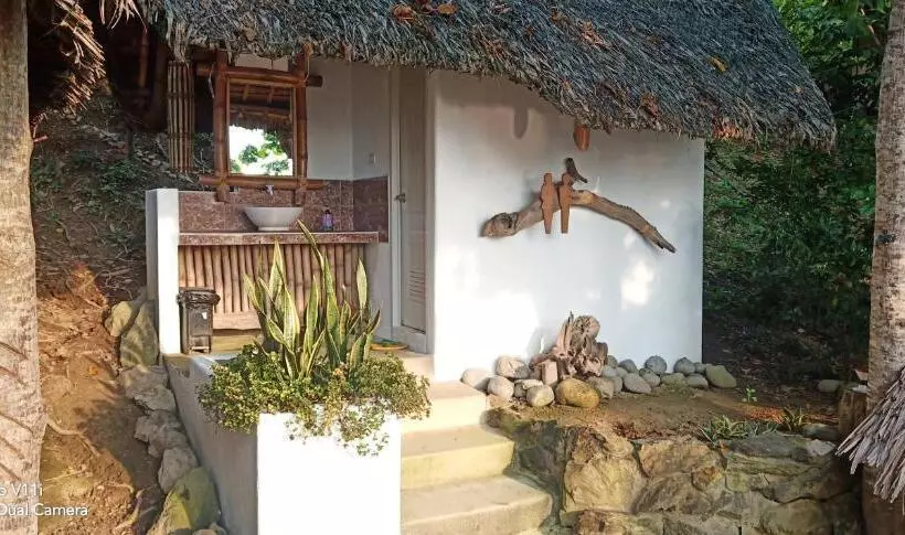 Majatalo Gasa Sea Park   Traveller S Inn