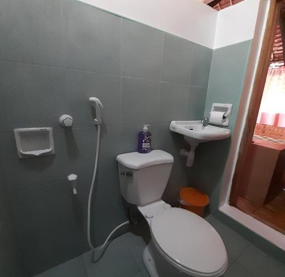 بنسيون Gasa Sea Park   Traveller S Inn