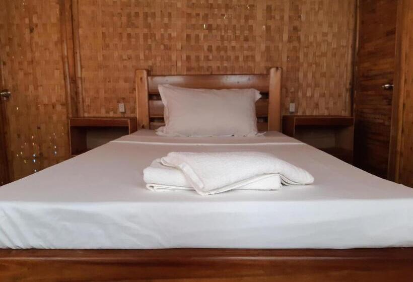 بنسيون Gasa Sea Park   Traveller S Inn