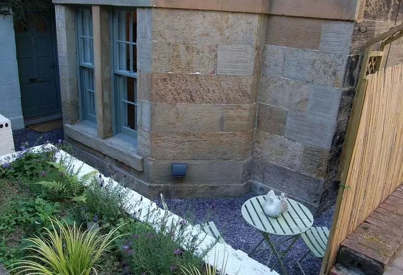 21a Luxury Apartment