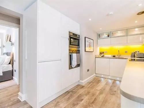 21a Luxury Apartment