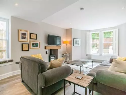 21a Luxury Apartment