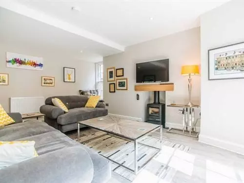 21a Luxury Apartment