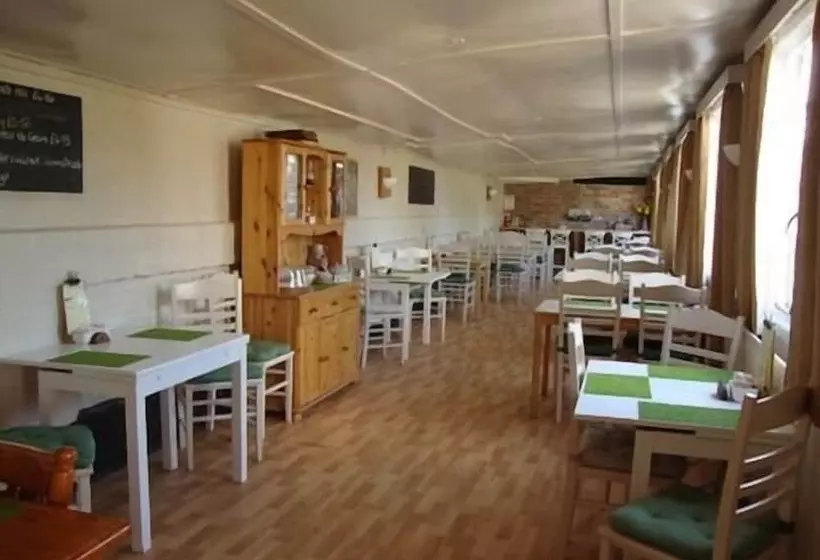 Bed and Breakfast Cider Cottages