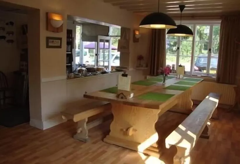 Bed and Breakfast Cider Cottages