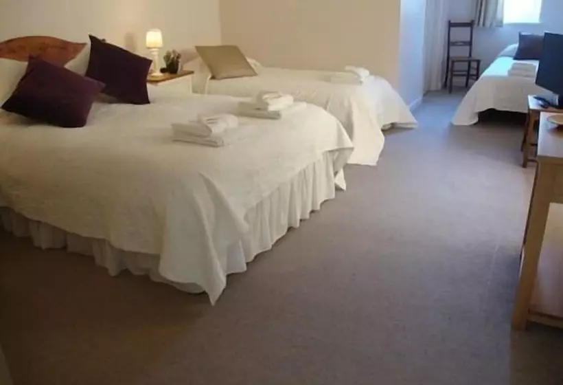 Bed and Breakfast Cider Cottages