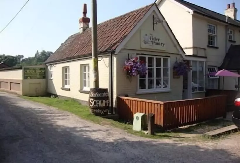 Bed and Breakfast Cider Cottages
