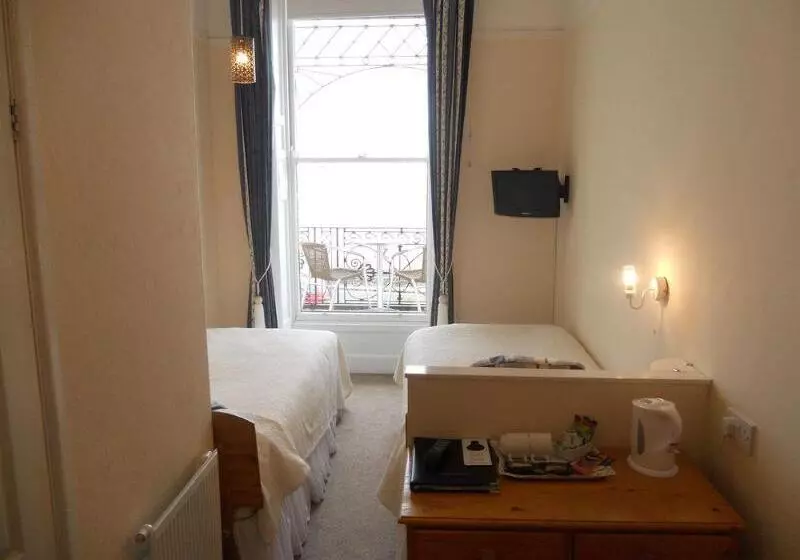 Bed and Breakfast Gloucester House