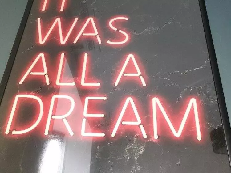 צימר The Metropolitan Guest House