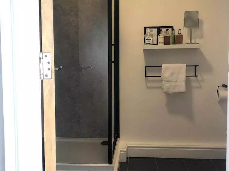 צימר The Metropolitan Guest House