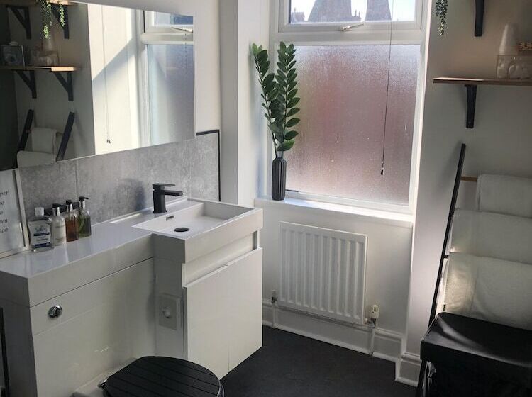 צימר The Metropolitan Guest House