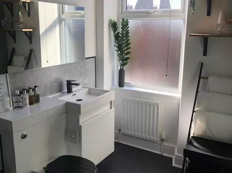 צימר The Metropolitan Guest House