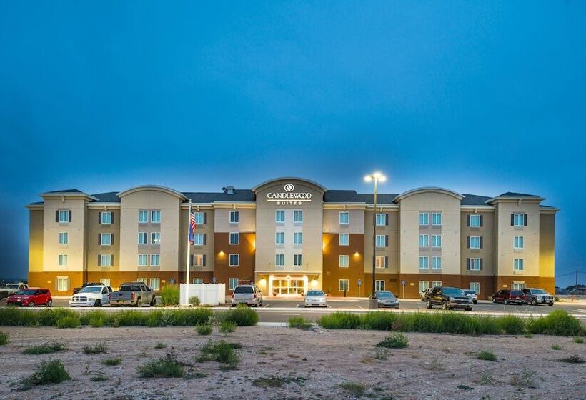 Отель Candlewood Suites Carlsbad South By Ihg