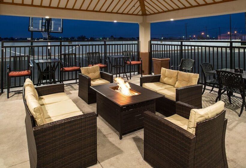 Отель Candlewood Suites Carlsbad South By Ihg