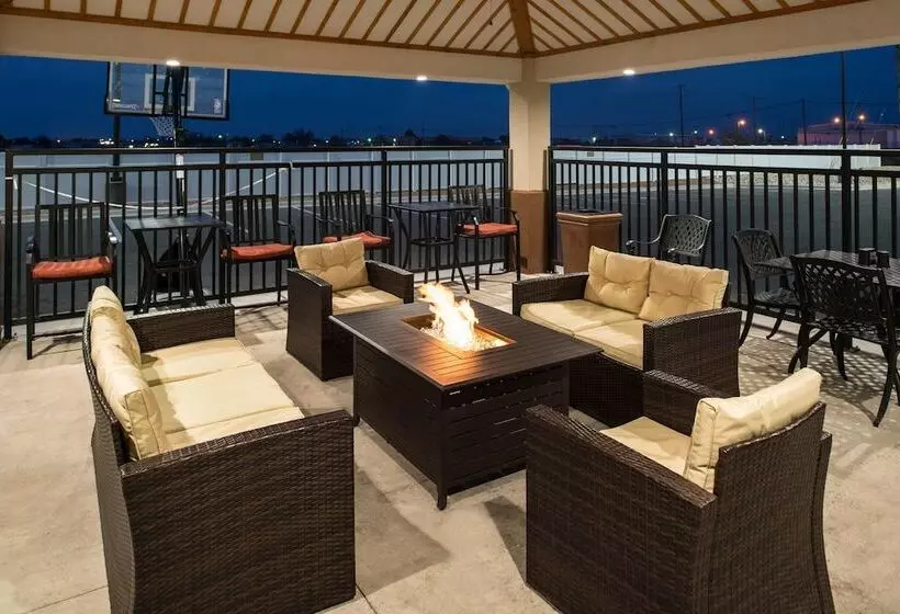 Отель Candlewood Suites Carlsbad South By Ihg