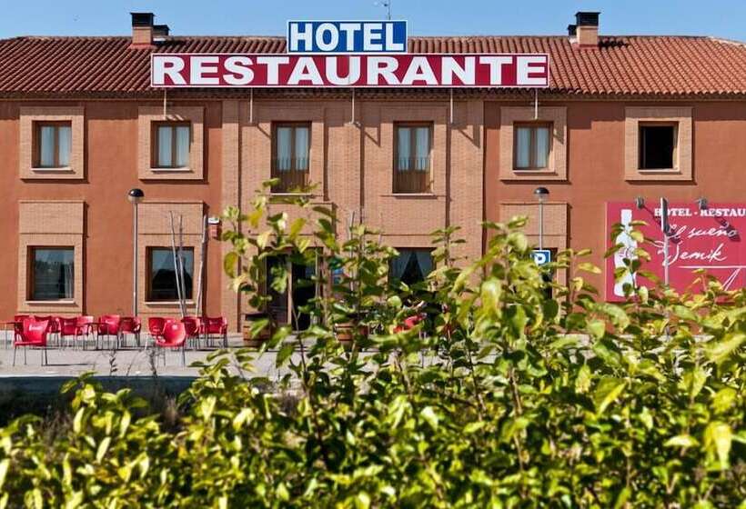 בית מלון כפרי El Sueno De Jemik