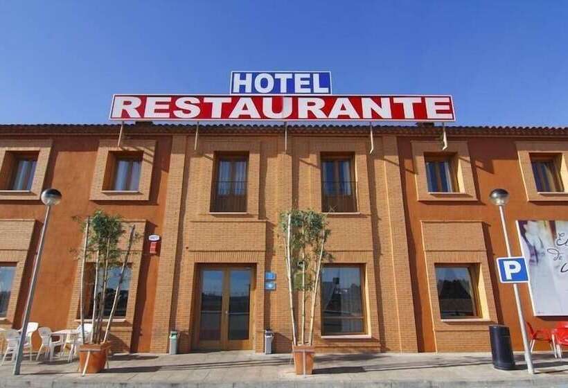 בית מלון כפרי El Sueno De Jemik