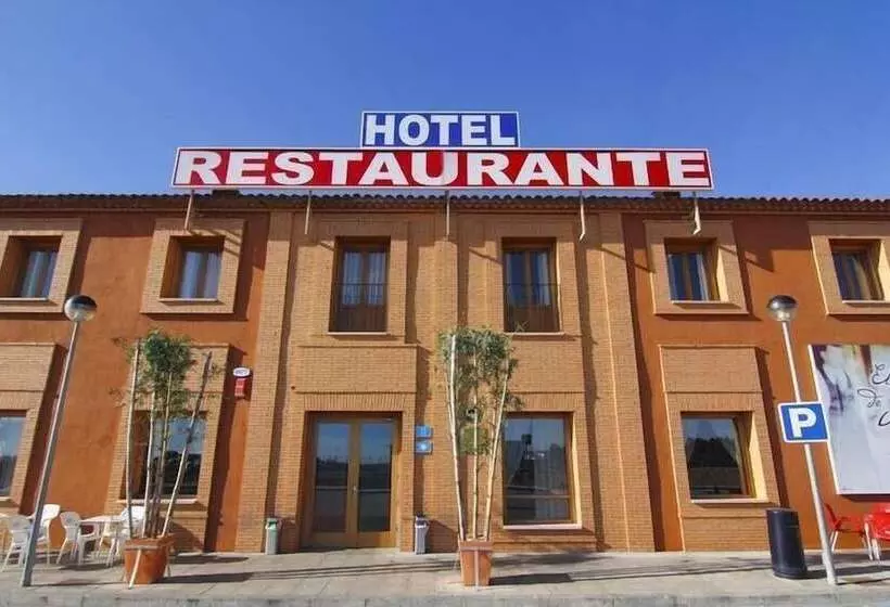 בית מלון כפרי El Sueno De Jemik