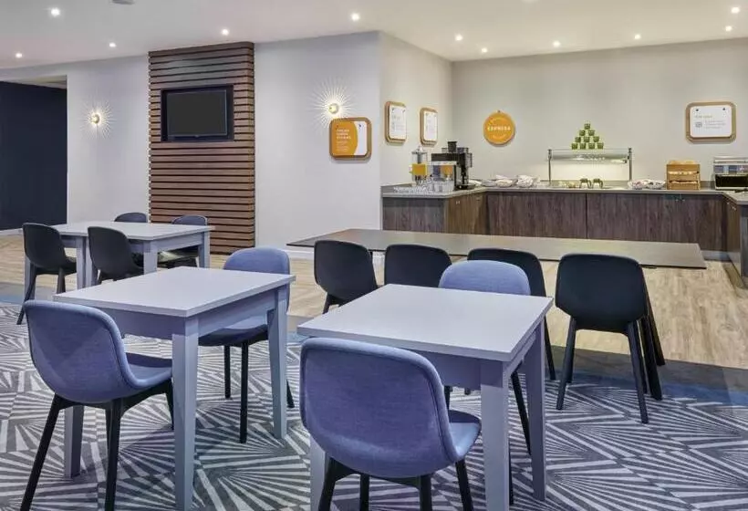Hotel Holiday Inn Express Grimsby, An Ihg