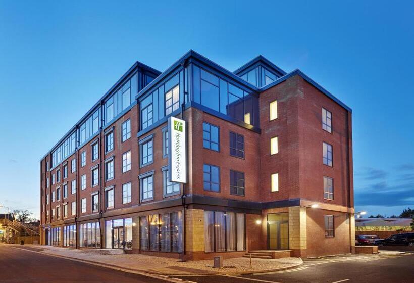 فندق Holiday Inn Express Grimsby, An Ihg
