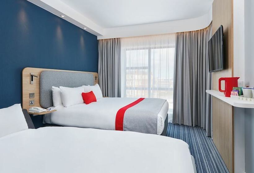 فندق Holiday Inn Express Grimsby, An Ihg