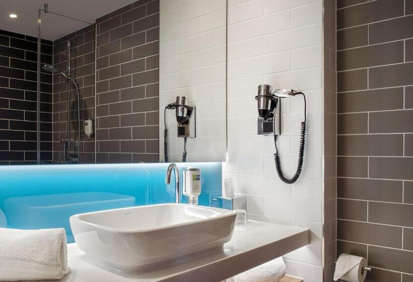 Otel Holiday Inn Express Karlsruhe   City Park, An Ihg