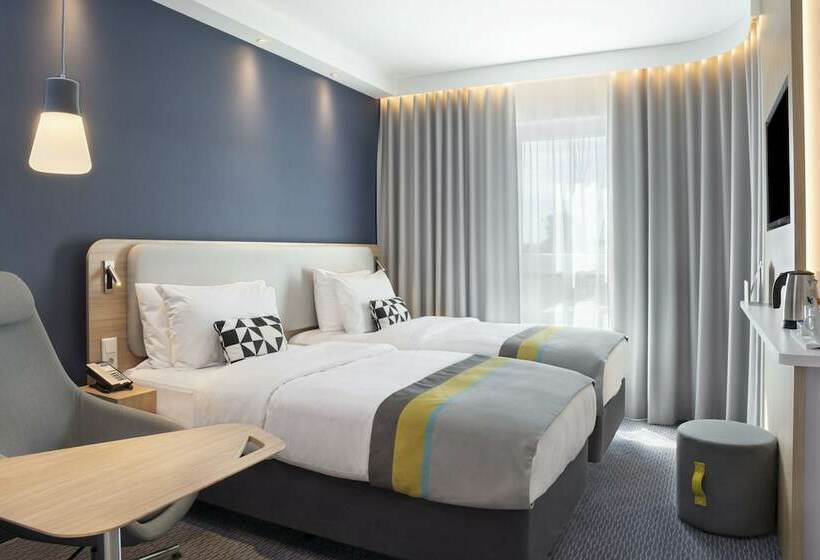 Otel Holiday Inn Express Karlsruhe   City Park, An Ihg