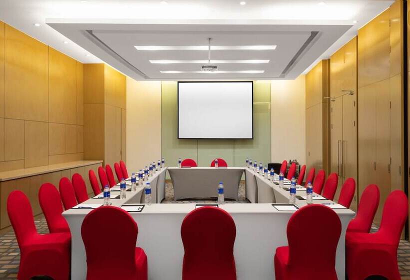 בית מלון כפרי Holiday Inn Express Nantong Downtown By Ihg