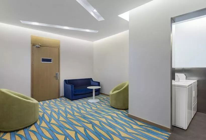 בית מלון כפרי Holiday Inn Express Nantong Downtown By Ihg