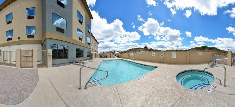 בית מלון כפרי Holiday Inn Express & Suites Globe, An Ihg