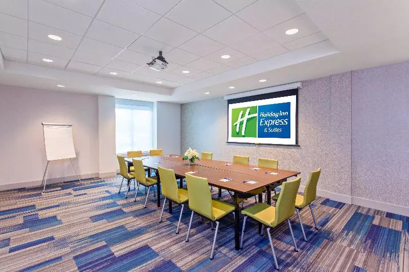ホテル Holiday Inn Express & Suites Houston S   Medical Ctr Area, An Ihg