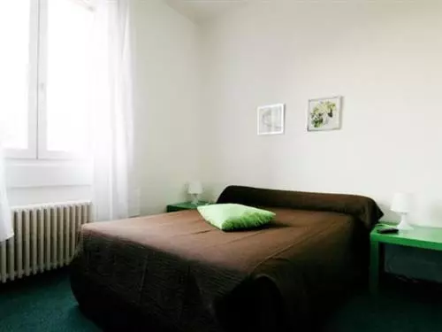 Отель Hôtel Restaurant Le Lion D Or